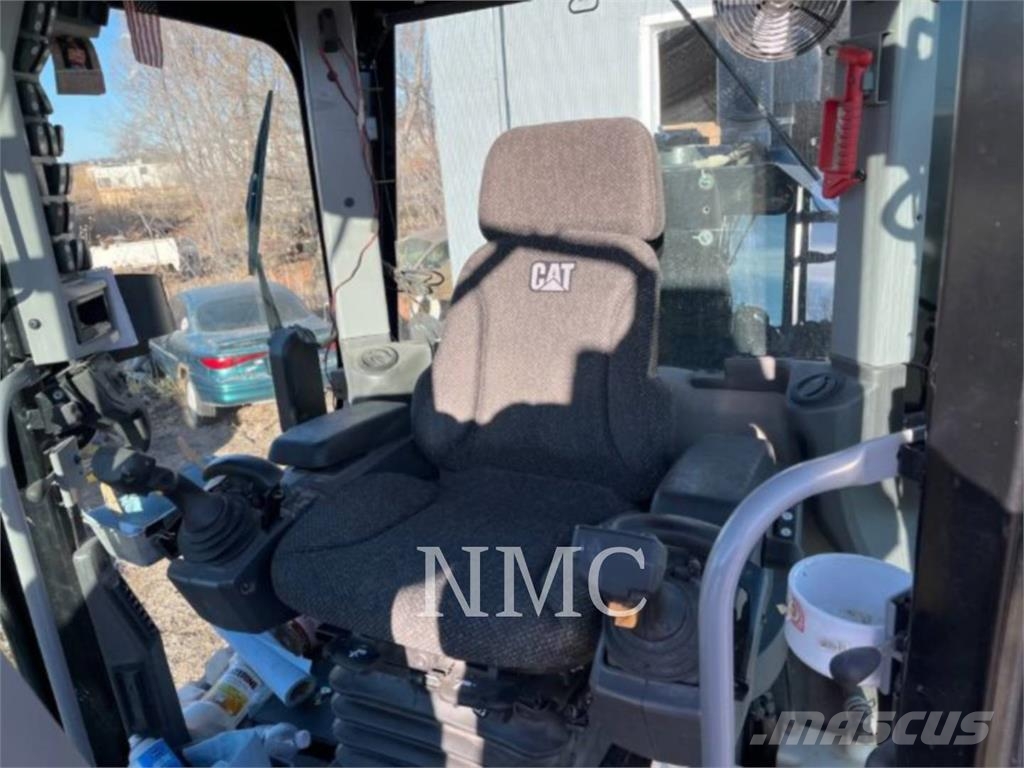 CAT 140-15AWD Grederji