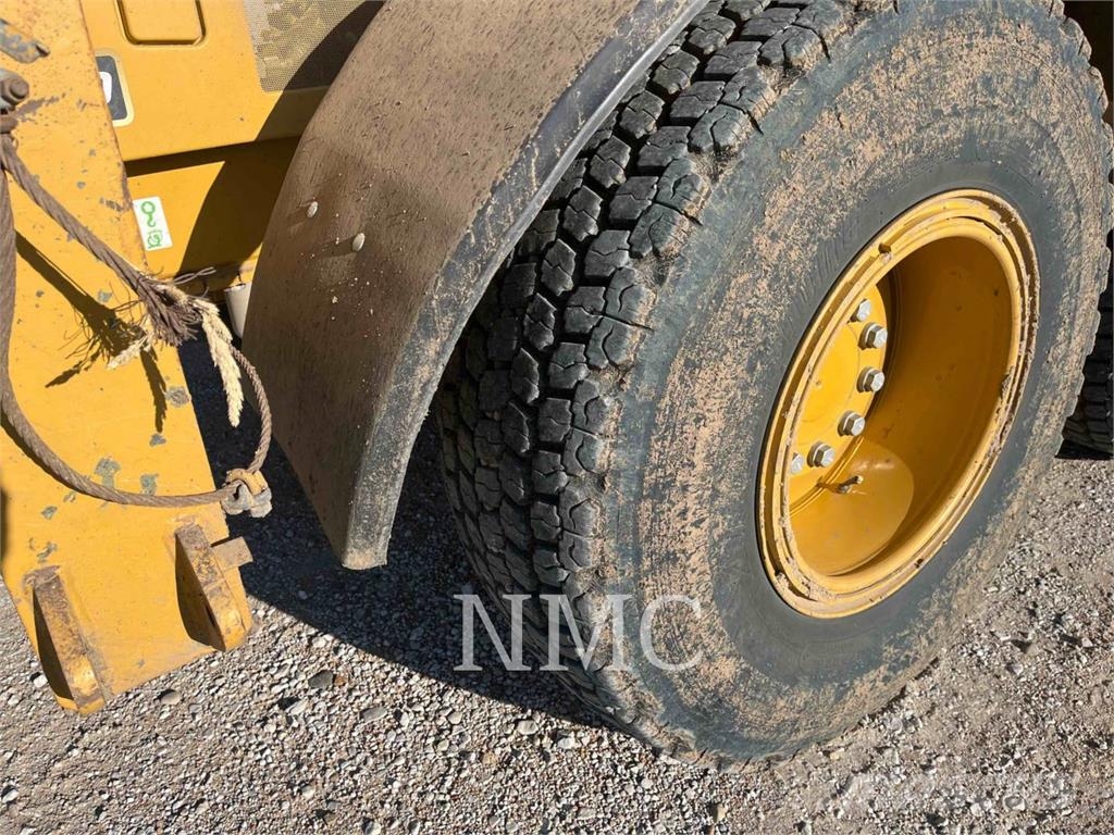 CAT 140-15AWD Grederji