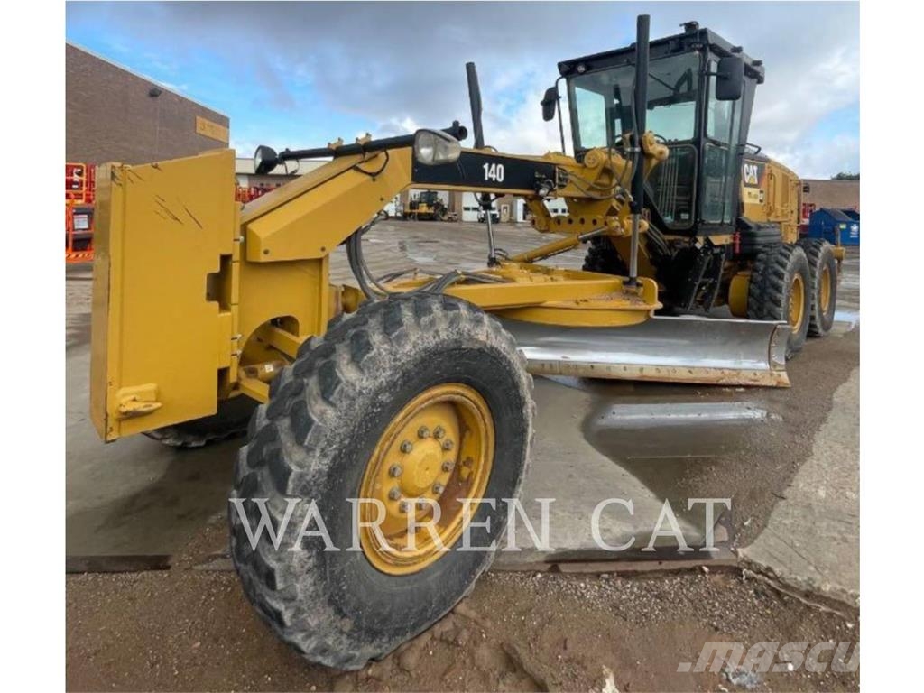 CAT 140 SW معدات تمهيد الطرق