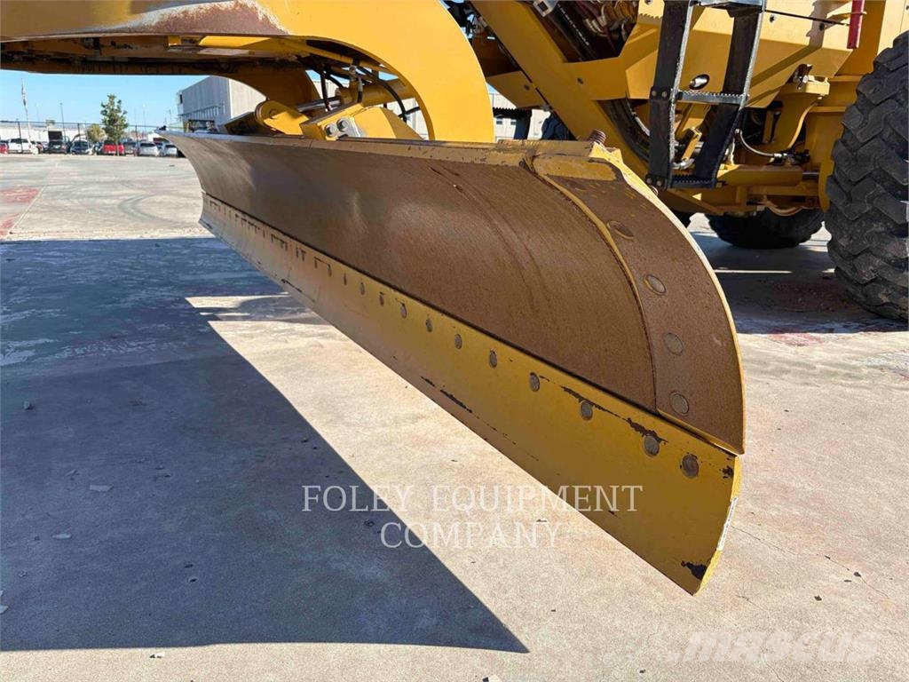 CAT 14001GCAWD Gréderek
