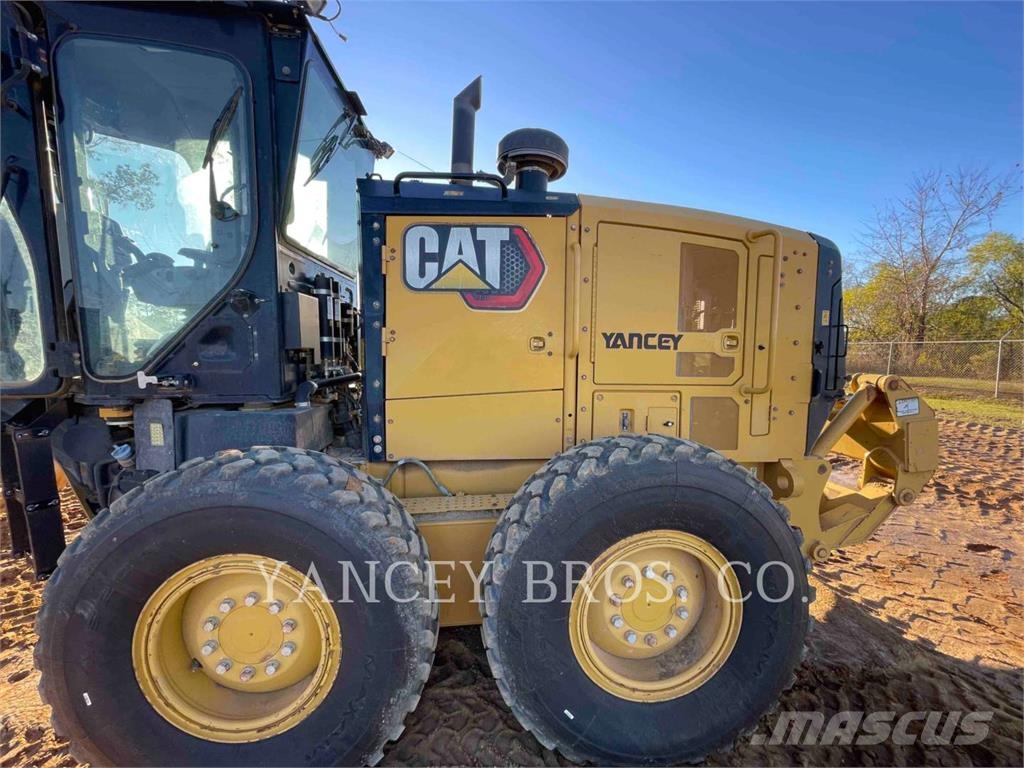 CAT 14015 Vejhøvle / Gradere