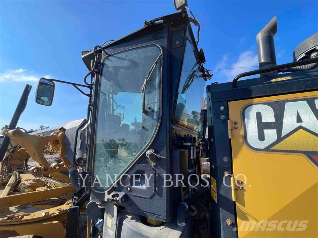 CAT 14015 Grejderi