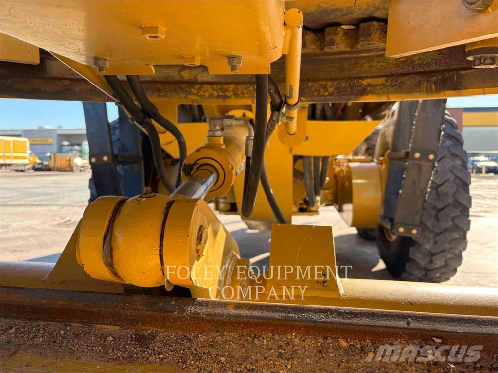 CAT 140GC-01AW Niveleuse