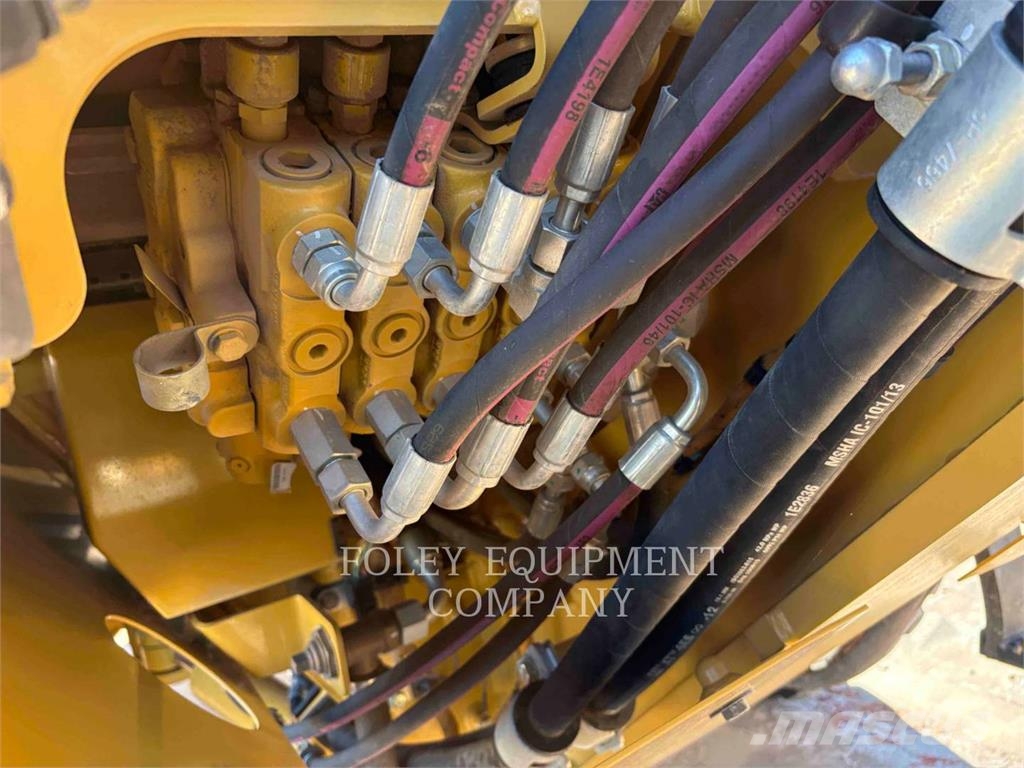 CAT 140GC-01AW Niveleuse