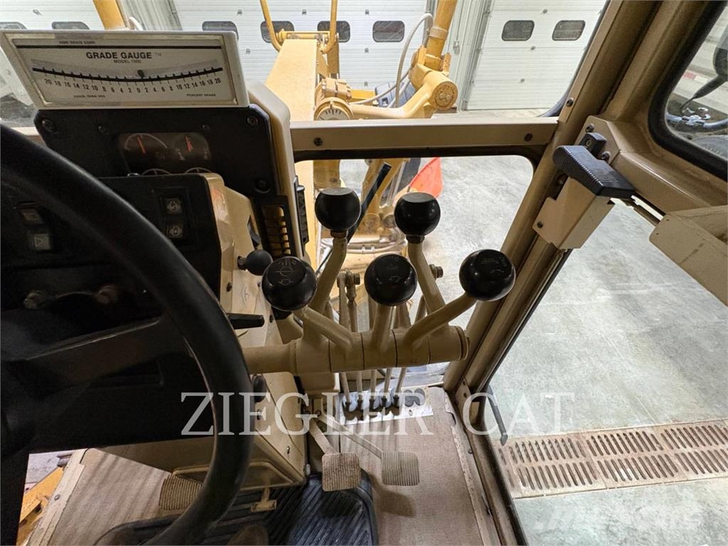 CAT 140H Grederji