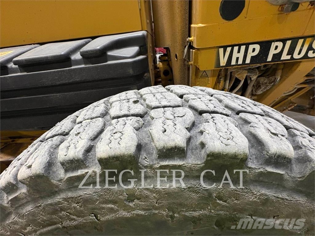CAT 140H Grederji