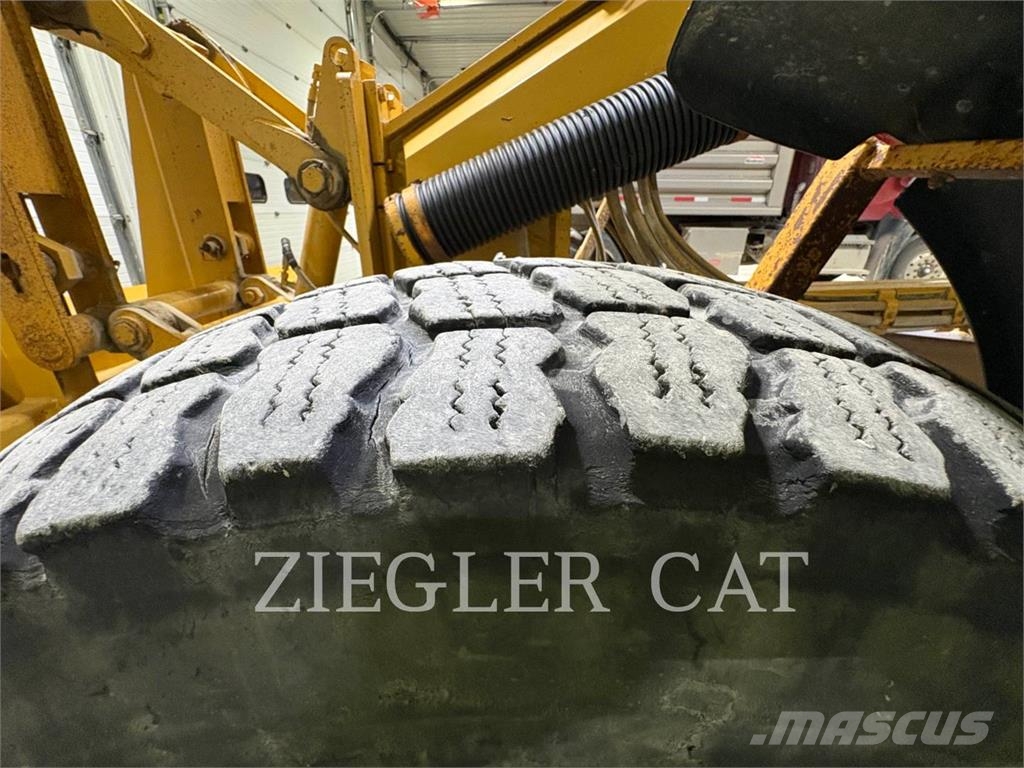CAT 140H Grederji