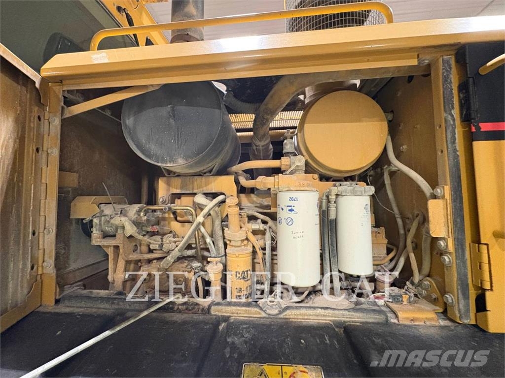 CAT 140H Grederji