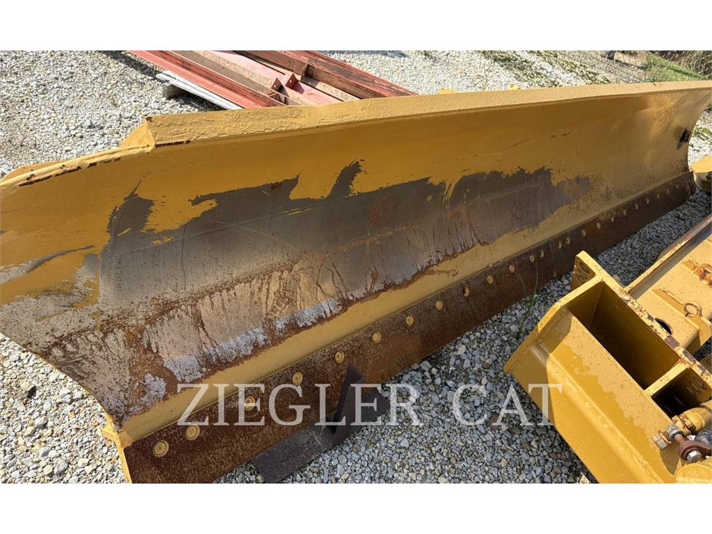 CAT 140H Graders