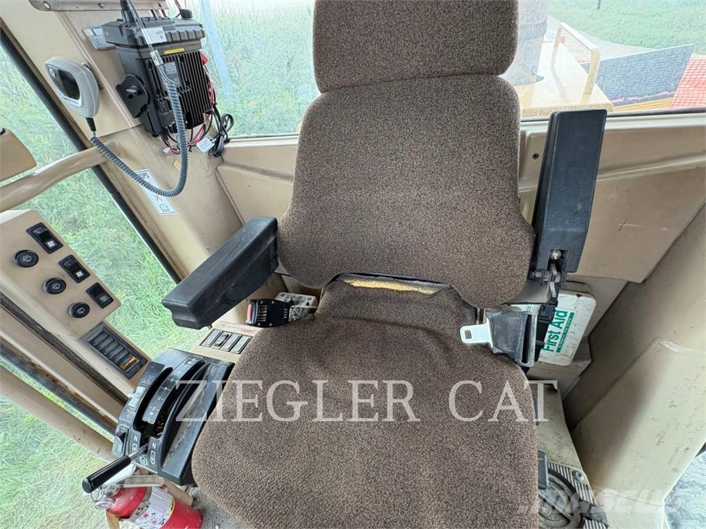 CAT 140H Graders