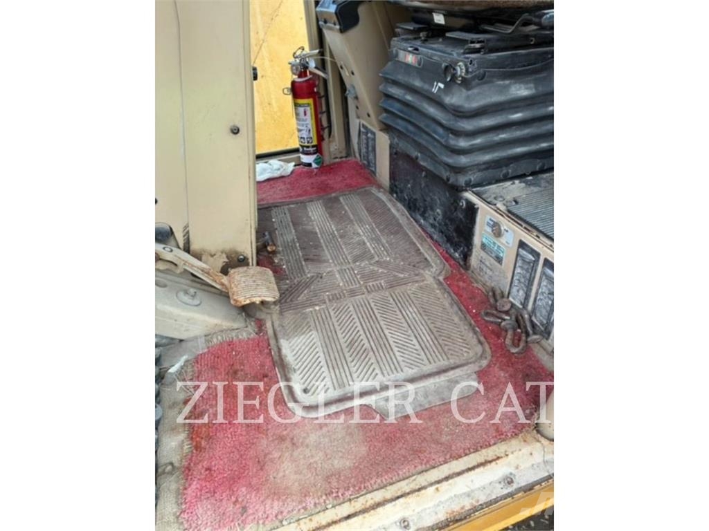 CAT 140H Grederji