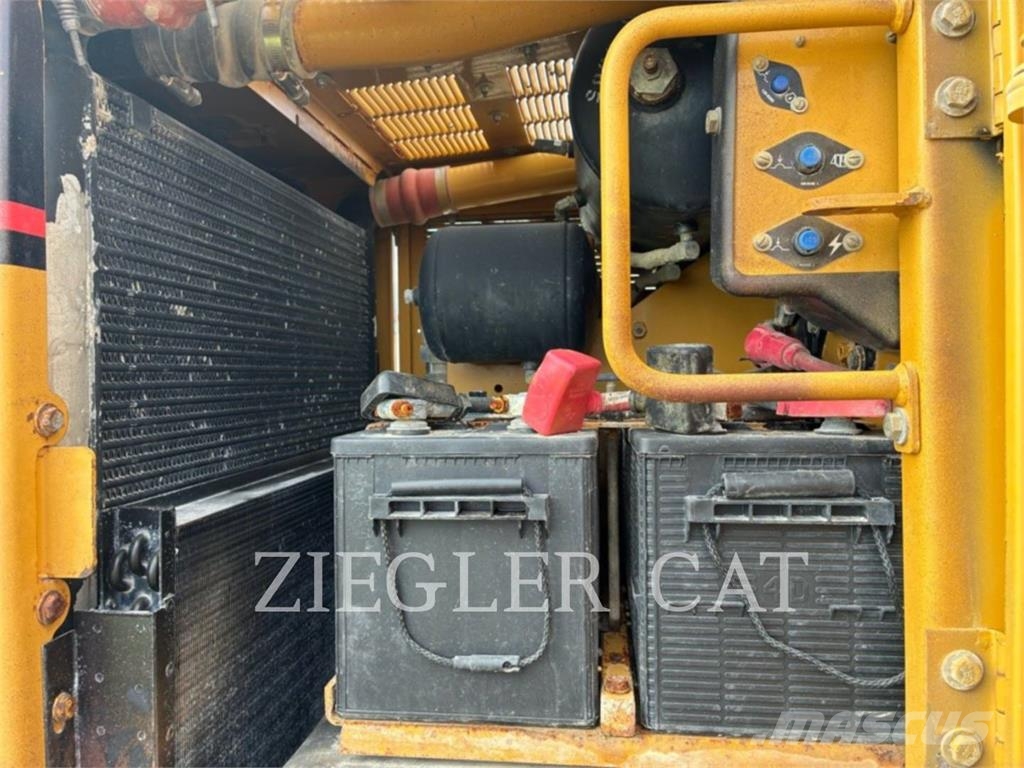 CAT 140H Grederji
