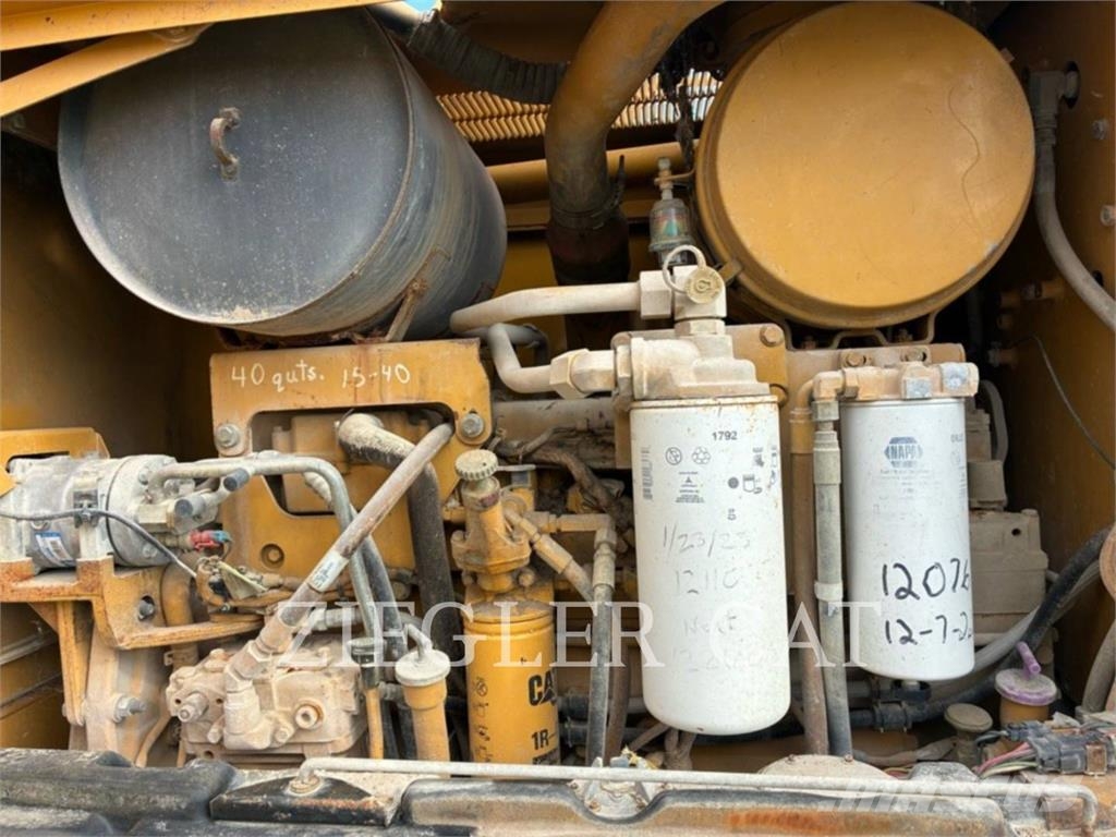 CAT 140H Grederji