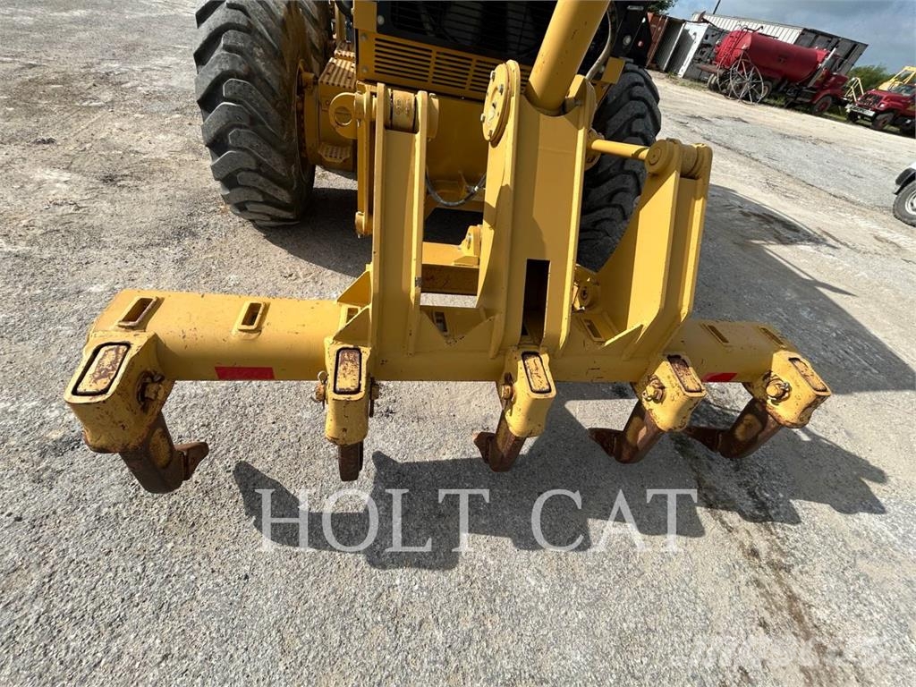 CAT 140M Γκρέιντερς