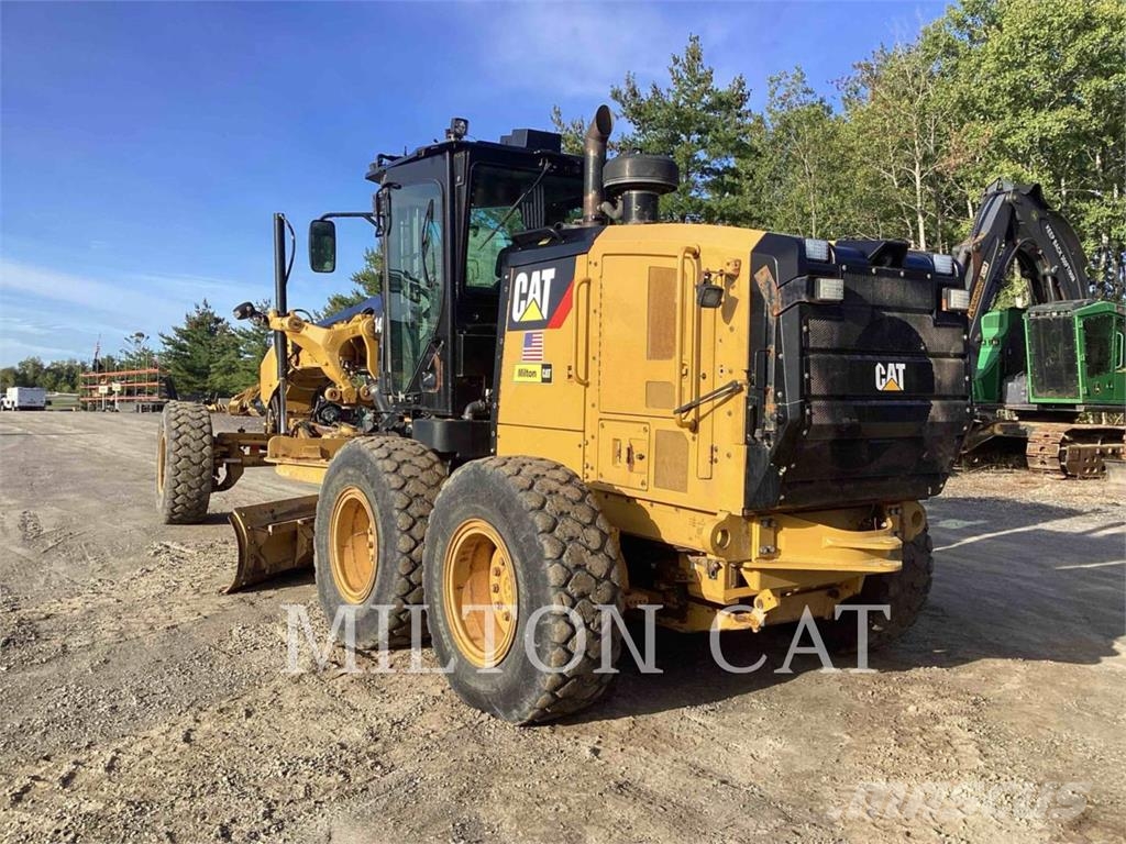 CAT 140M 3 AWD Graders