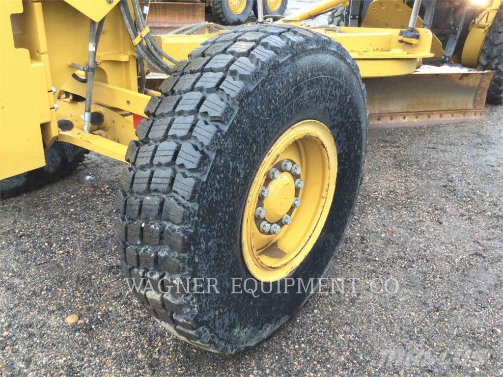 CAT 140M2 Грейдеры