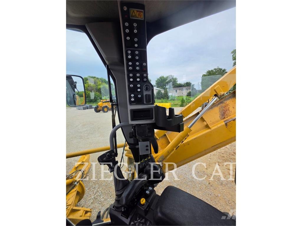 CAT 140M3 Γκρέιντερς