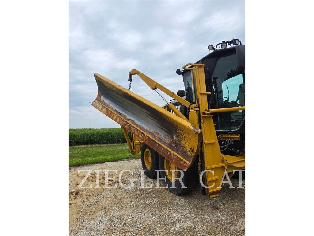 CAT 140M3 Γκρέιντερς