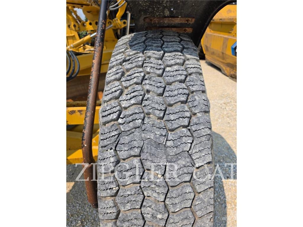 CAT 140M3 Γκρέιντερς