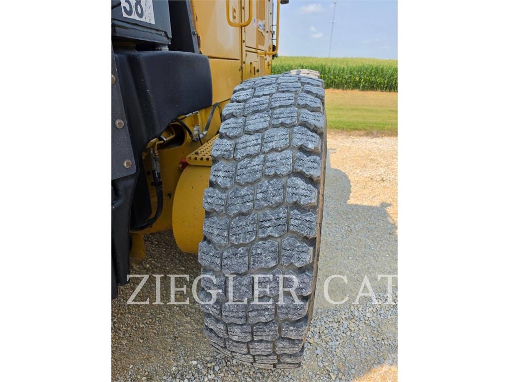 CAT 140M3 Γκρέιντερς