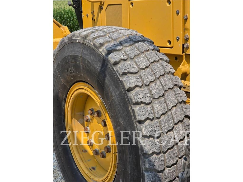 CAT 140M3 Γκρέιντερς