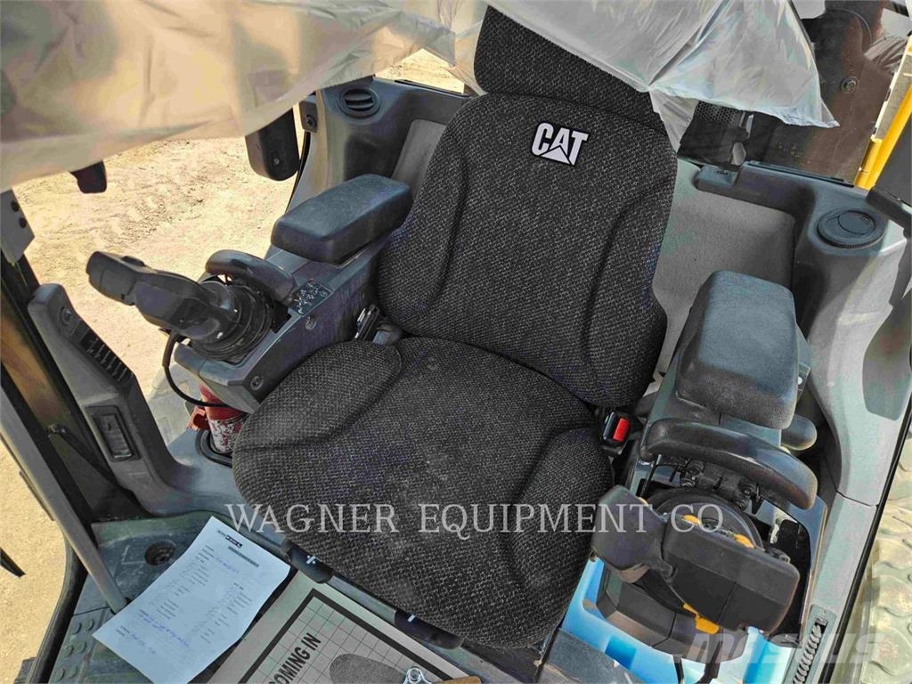 CAT 140M3 Γκρέιντερς