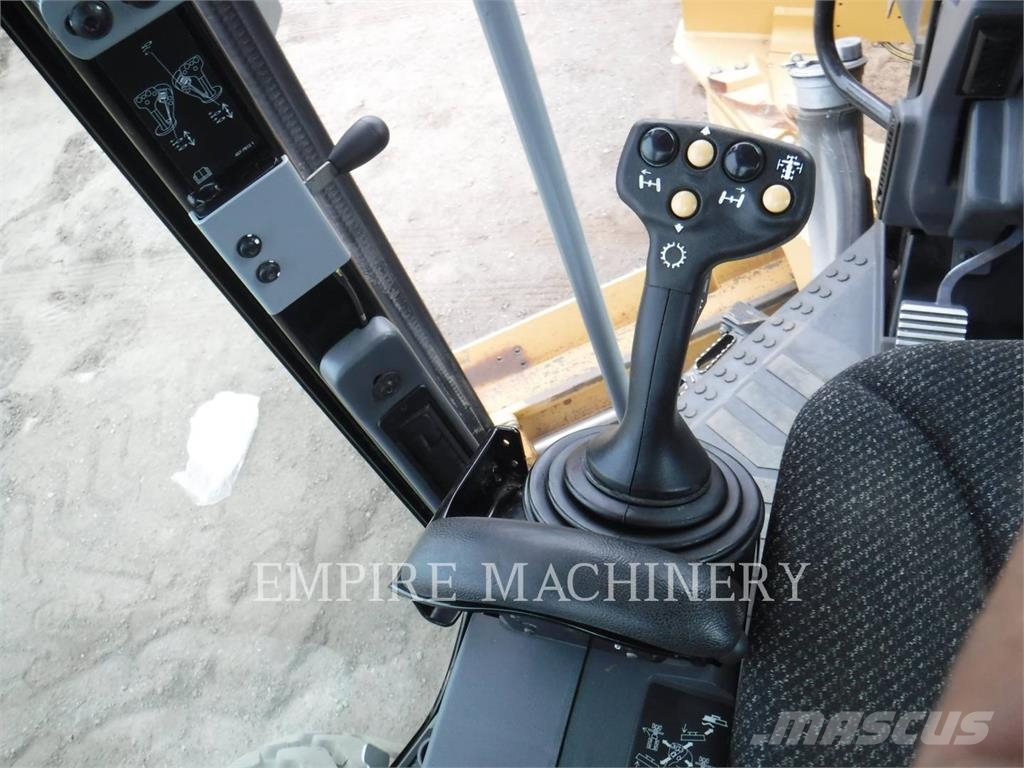 CAT 140M3 معدات تمهيد الطرق