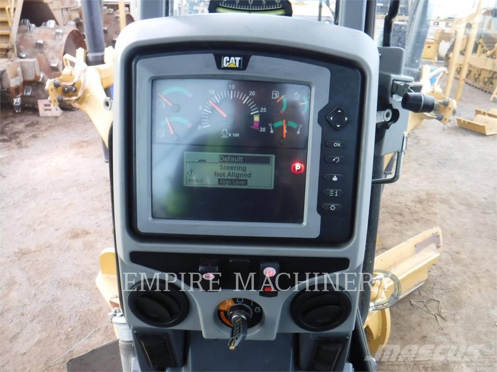 CAT 140M3 معدات تمهيد الطرق