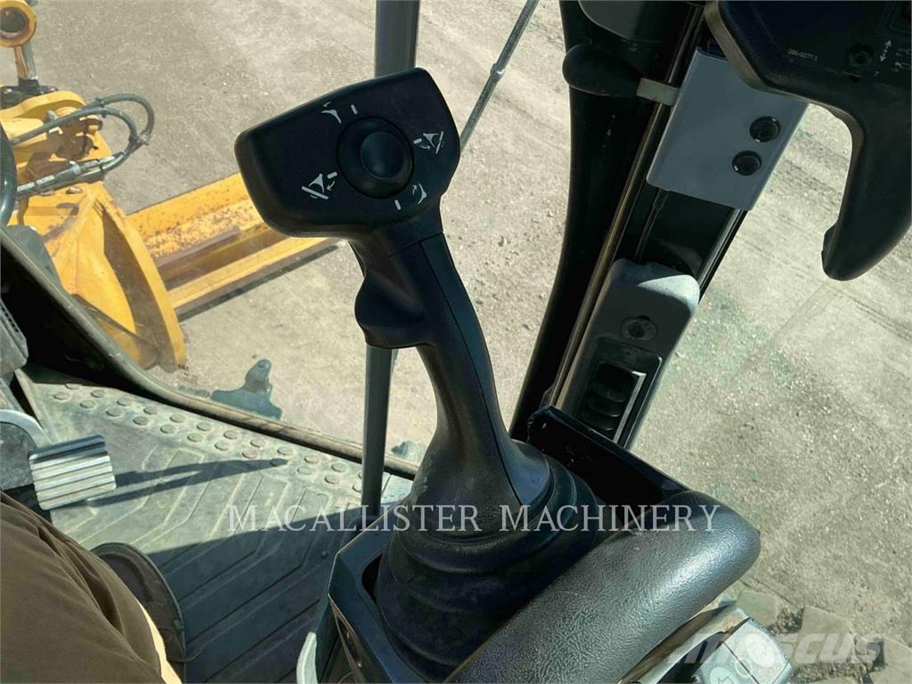 CAT 140M3 Niveleuse