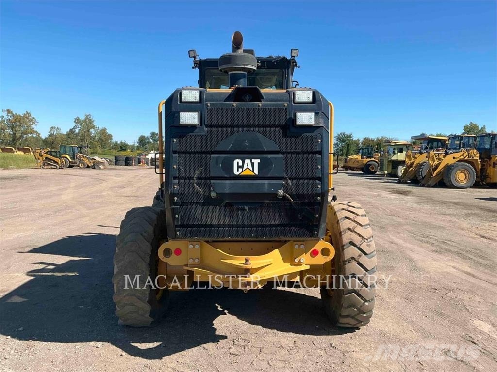 CAT 140M3 Niveleuse