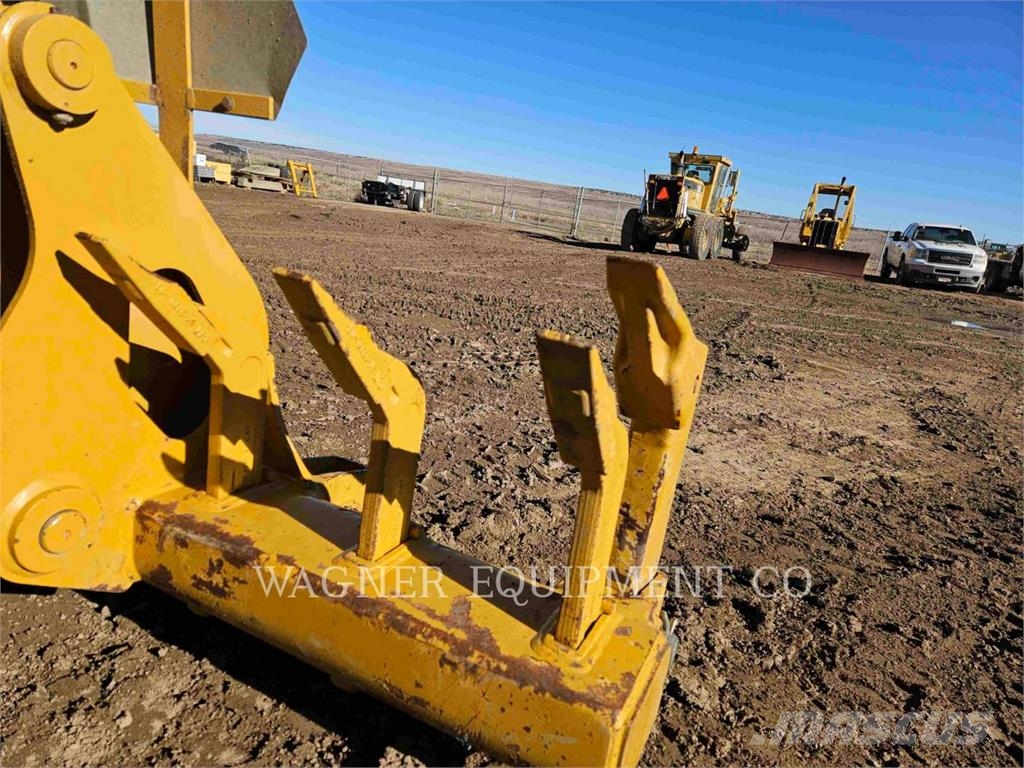 CAT 140M3 Grejdery