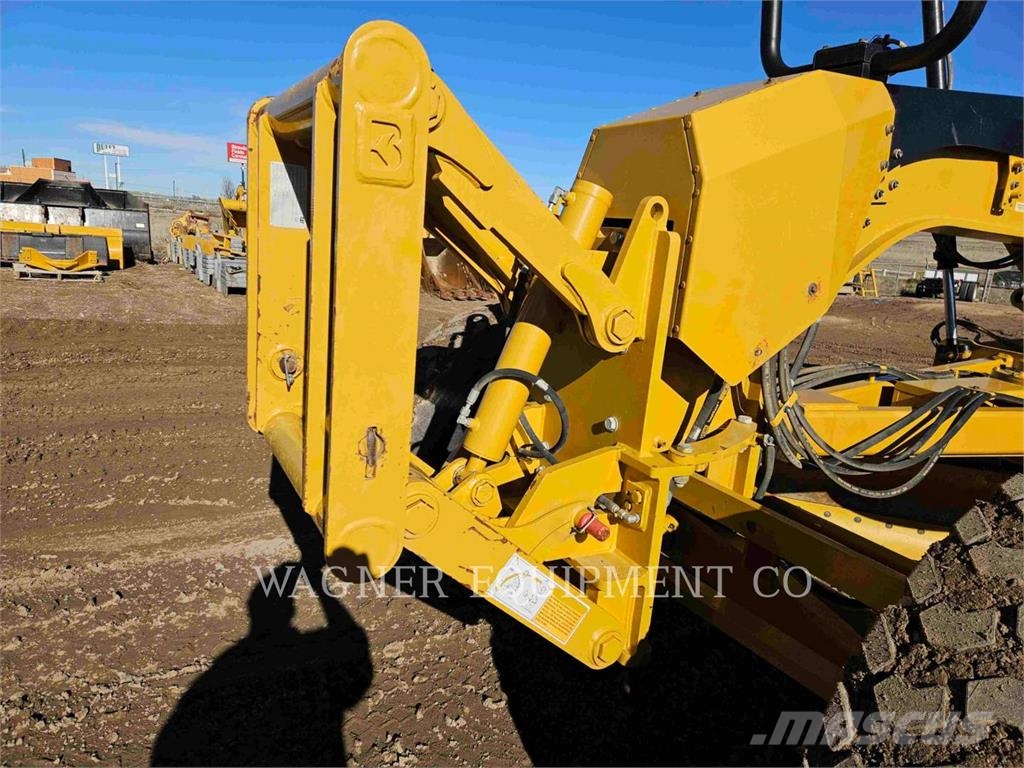 CAT 140M3 Grejdery