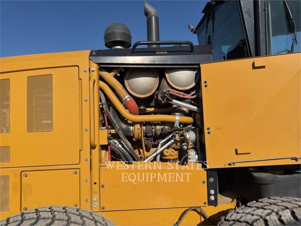 CAT 140M3 AWD Greideri