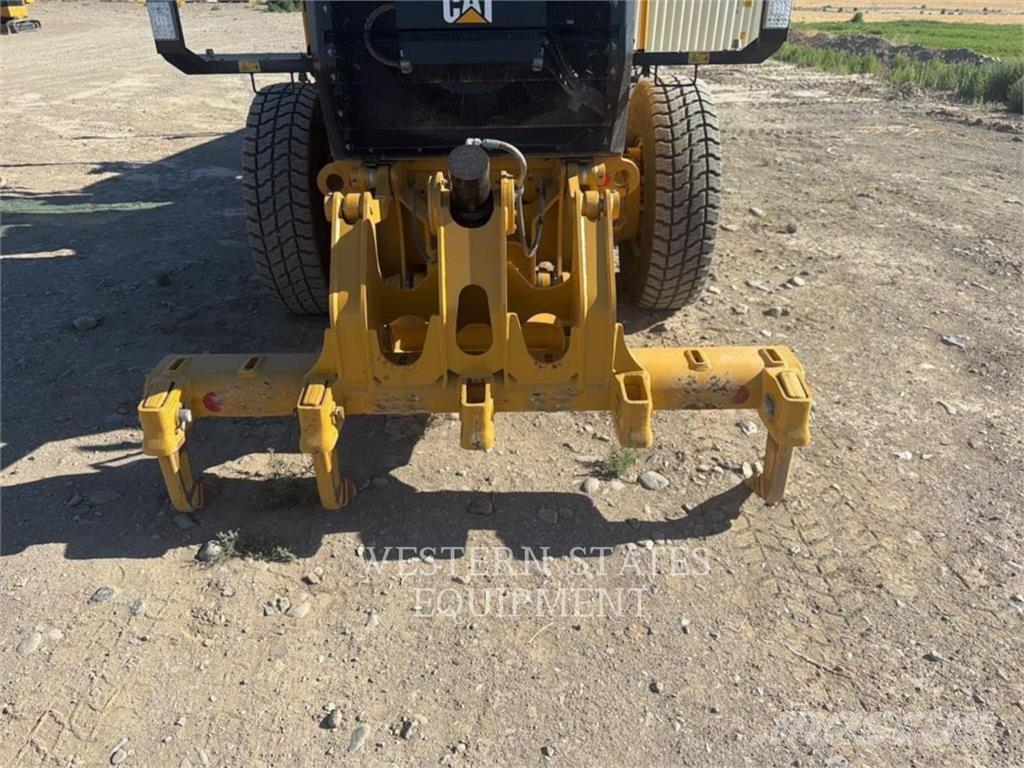CAT 140M3 AWD Greideri