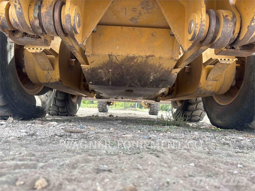 CAT 140M3 AWD Vejhøvle / Gradere