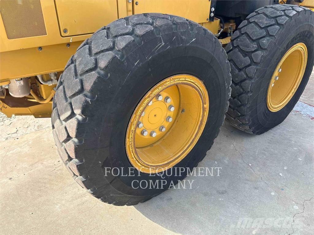 CAT 140M3AWD Grederji