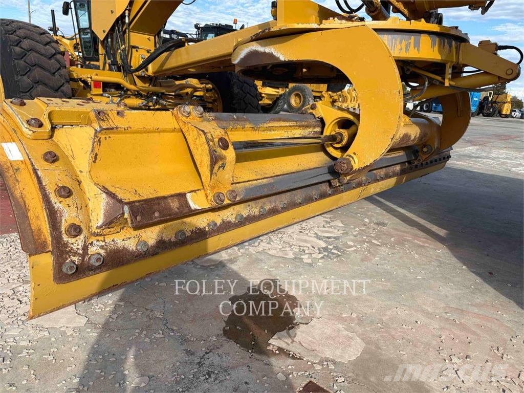 CAT 140M3AWD Grederji