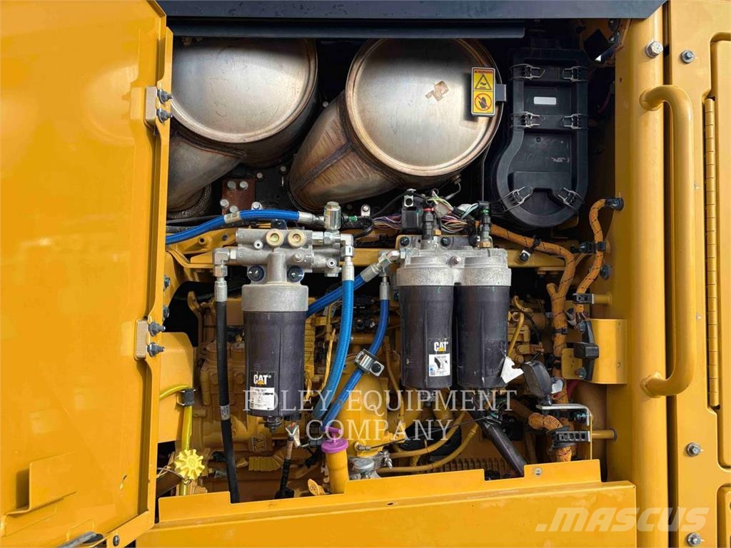 CAT 140M3AWD Grederji