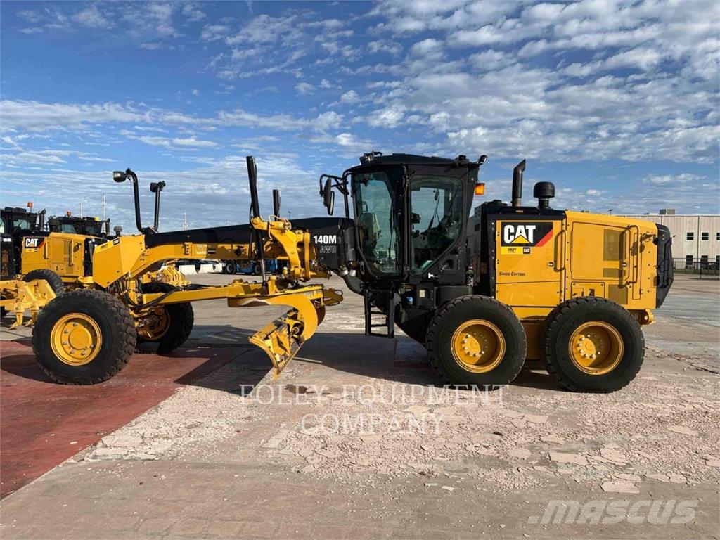 CAT 140M3AWD Grederji