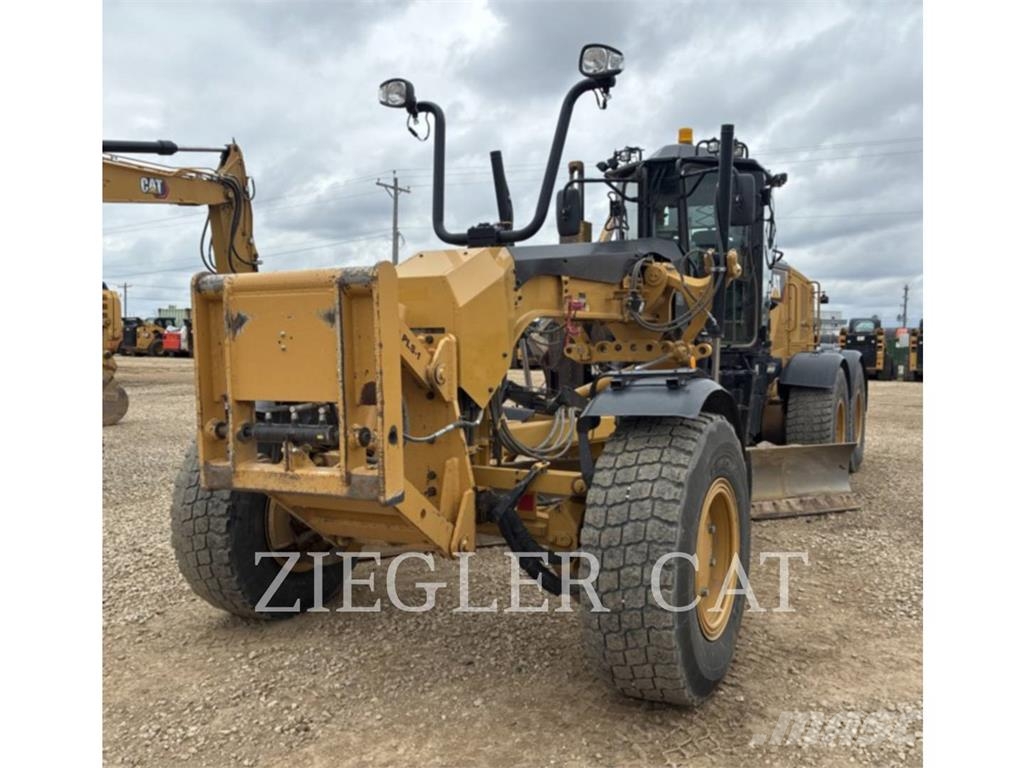 CAT 140M3AWD Grederji