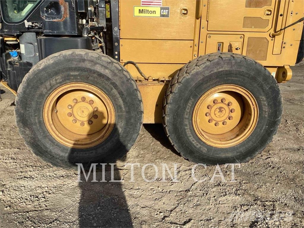 CAT 140M3AWD Grader