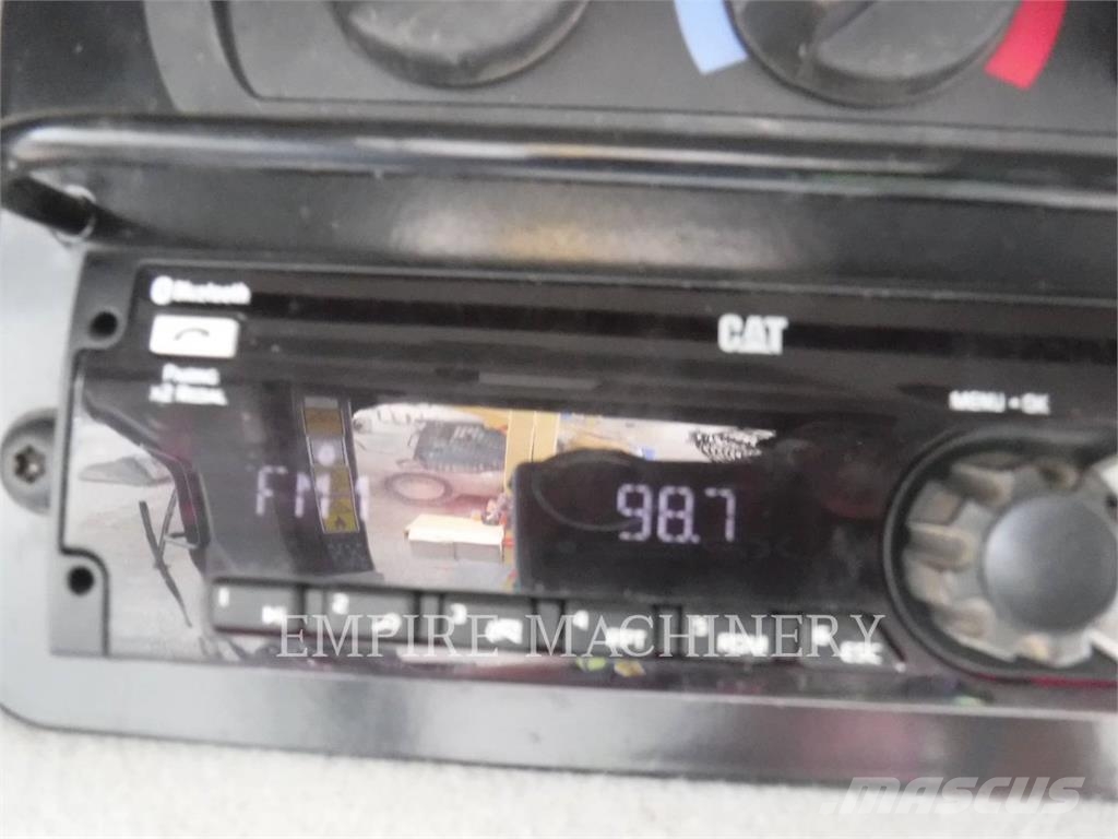 CAT 140M3AWD Grederji