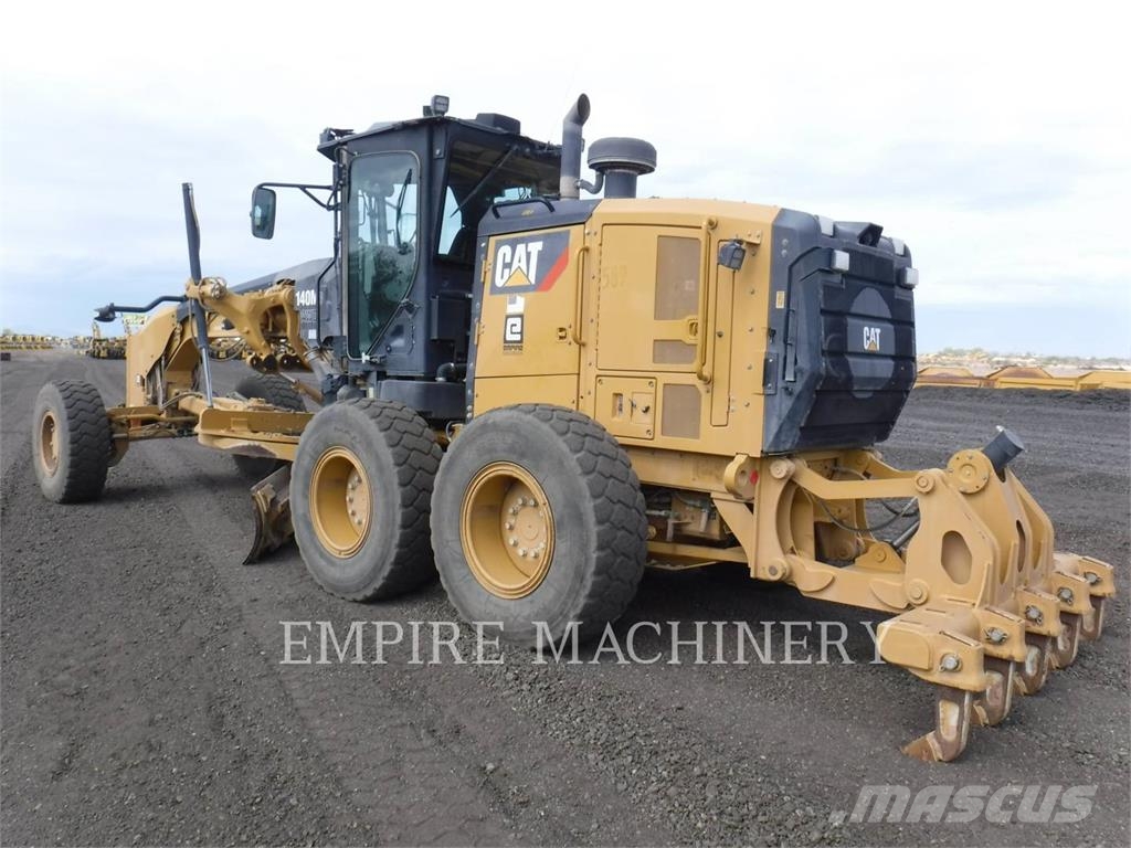 CAT 140M3AWD Grederji