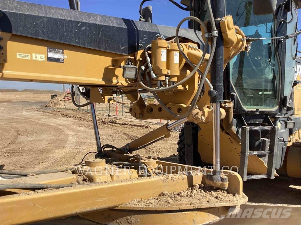 CAT 140M3AWD Greiderid