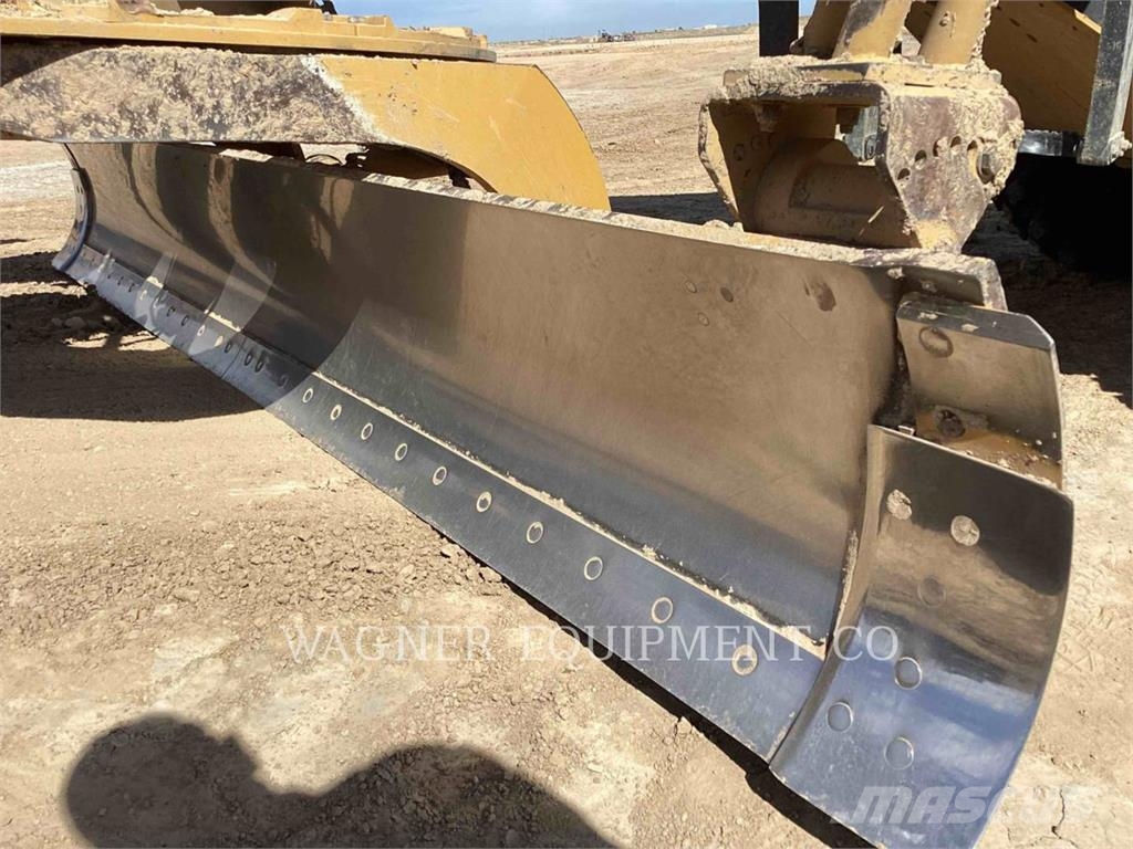 CAT 140M3AWD Greiderid