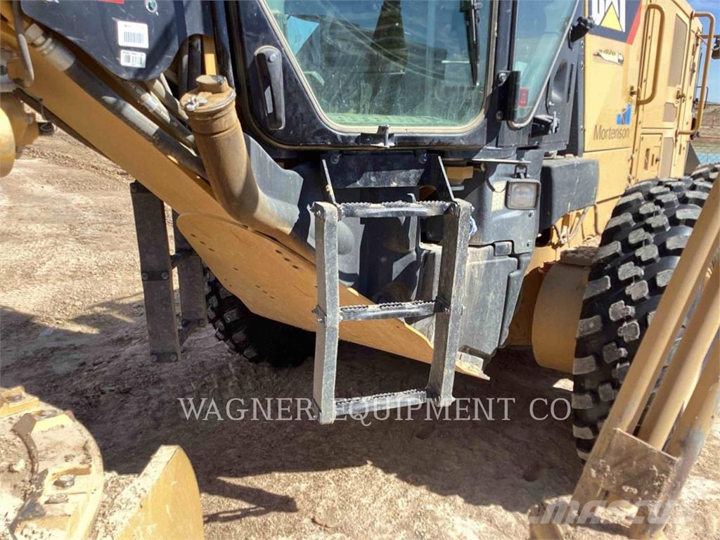 CAT 140M3AWD Greiderid