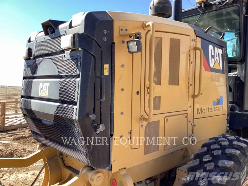 CAT 140M3AWD Greiderid