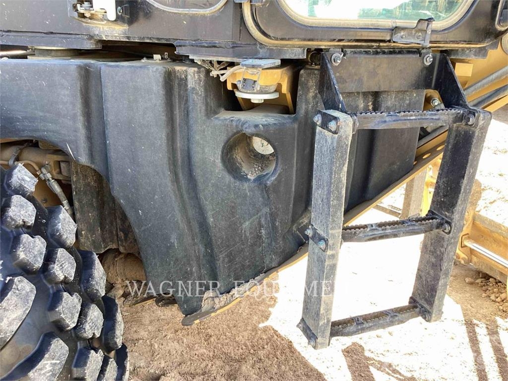 CAT 140M3AWD Greiderid