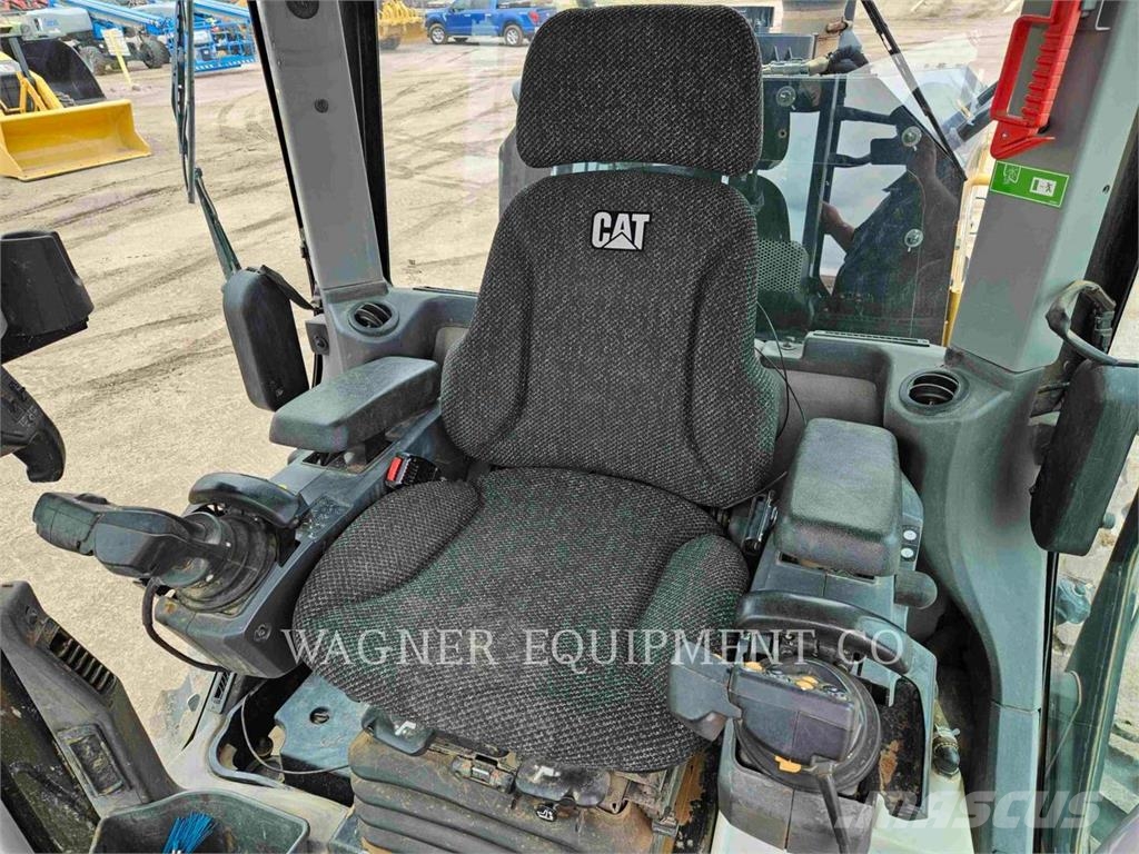 CAT 140M3AWD Грейдеры