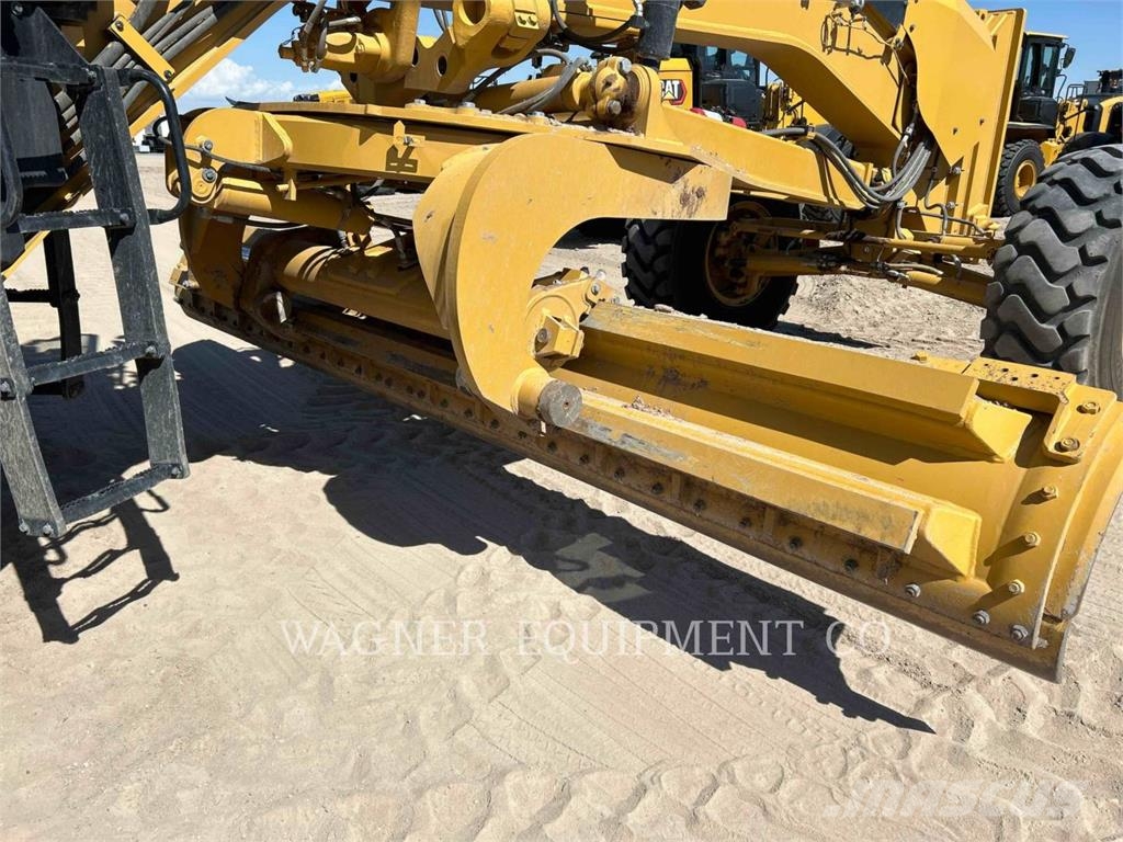 CAT 1415 Grader